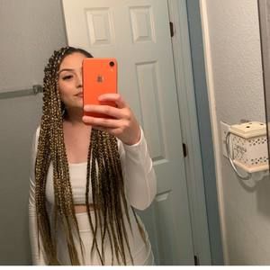 Meet your Posher, Ariadna